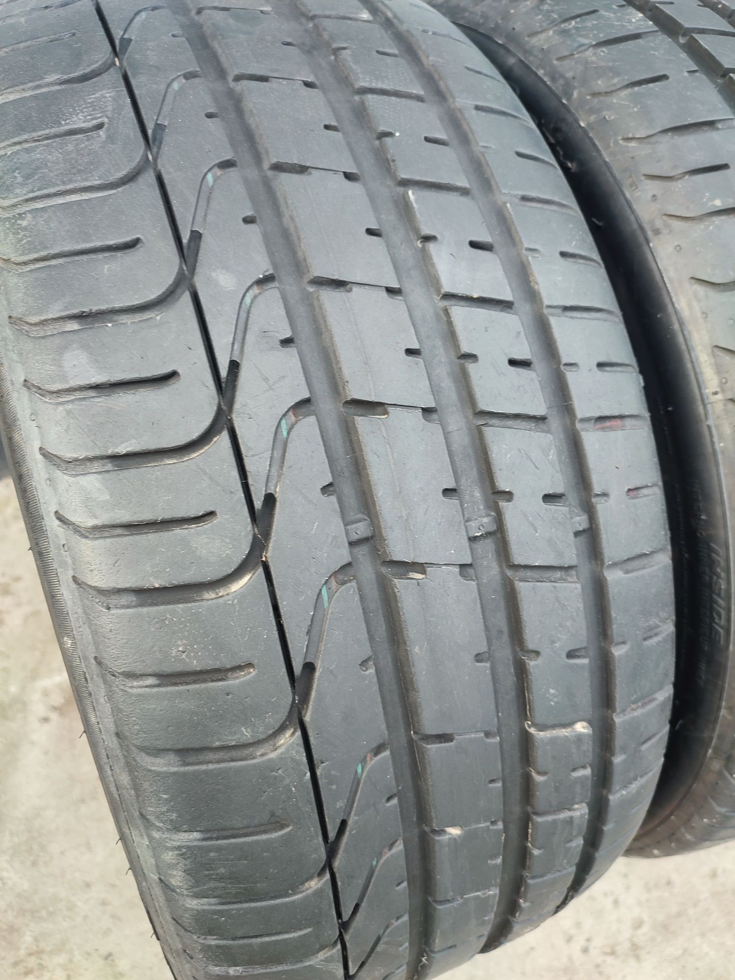 Шини 255/35 R20 Pirelli P Zero