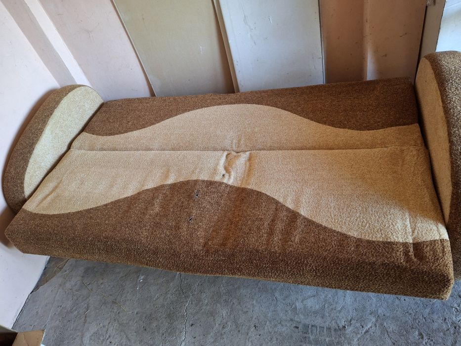 Крісла і диван вживані