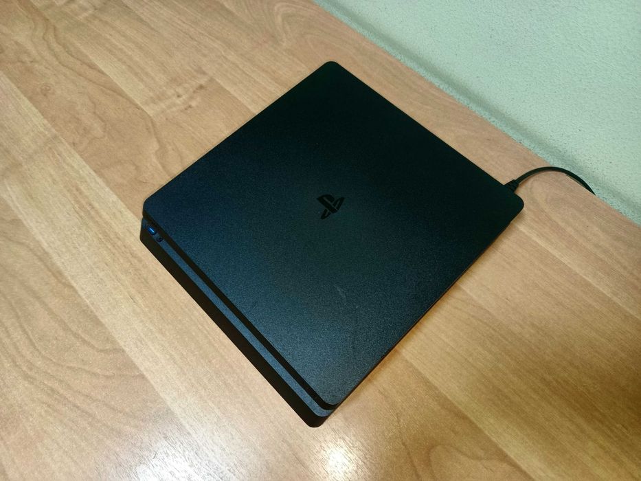 Консоль Sony PlayStation 4 Slim (PS4 Slim) CUH-2016A на 1TB под ремонт