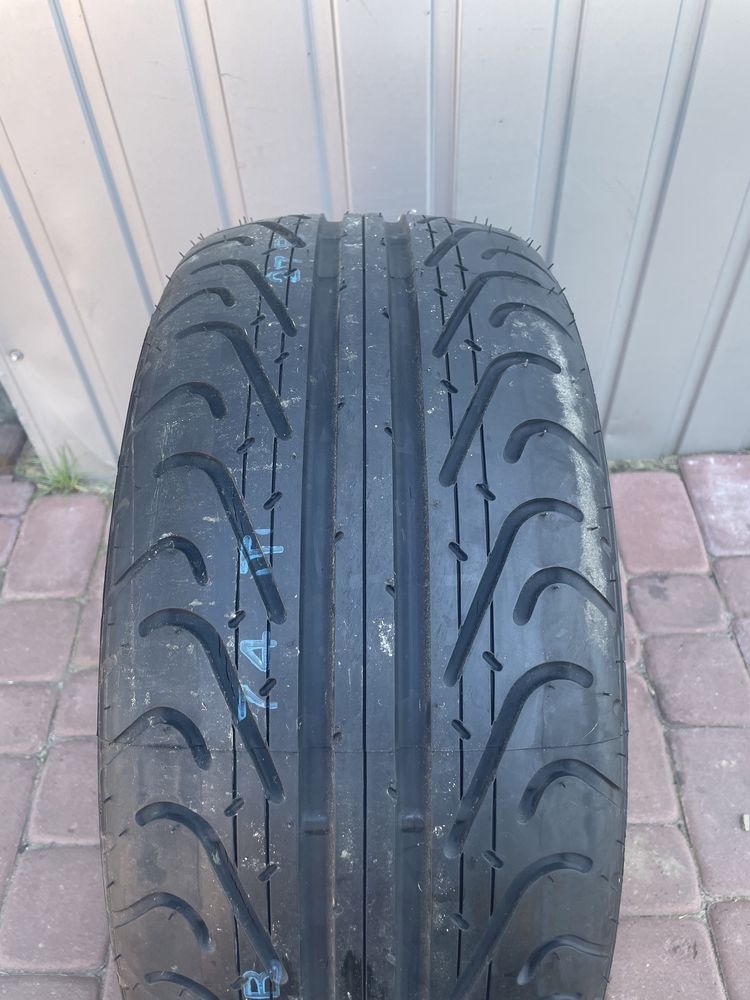 OPONA LETNIA PIRELLI Pzreo Corsa 225/35/19 84Y!