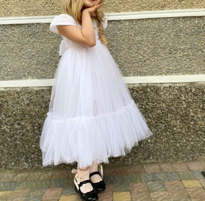 Акція!!!Нарядне плаття на вік 4-5-6 р.