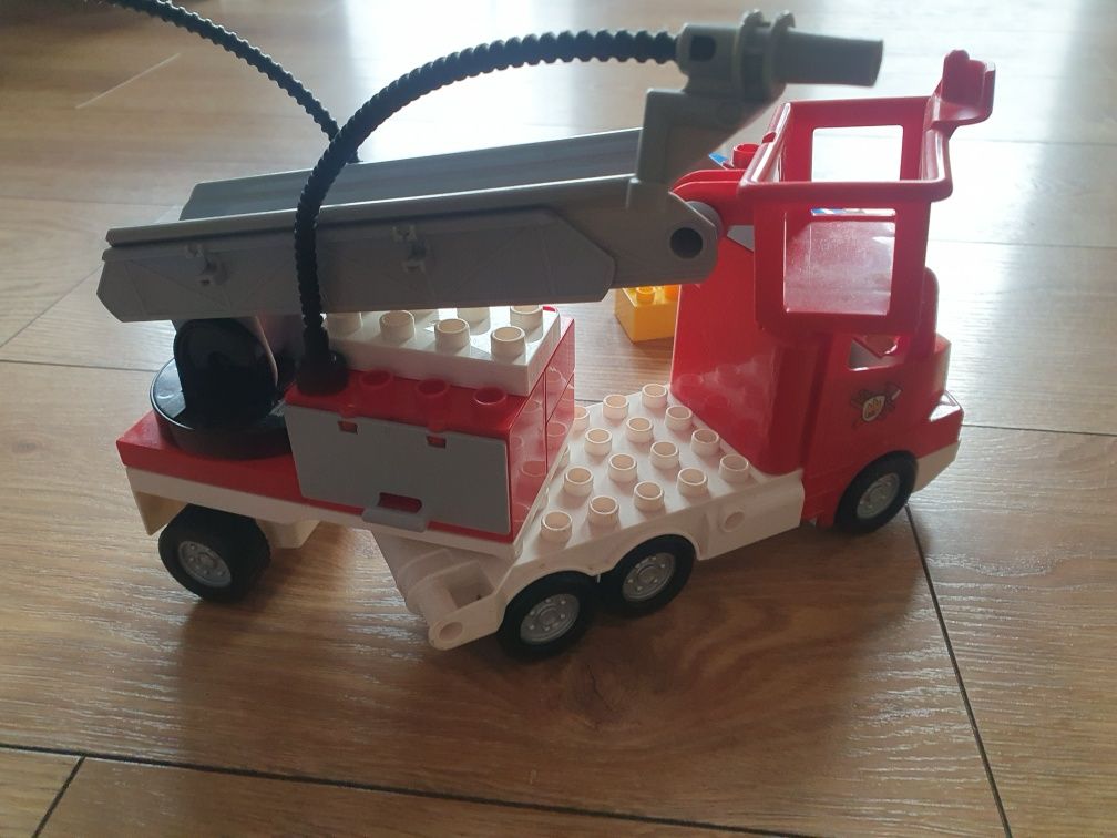 Lego Duplo 5682 Straż pożarna Wóz strażacki Fire Truck