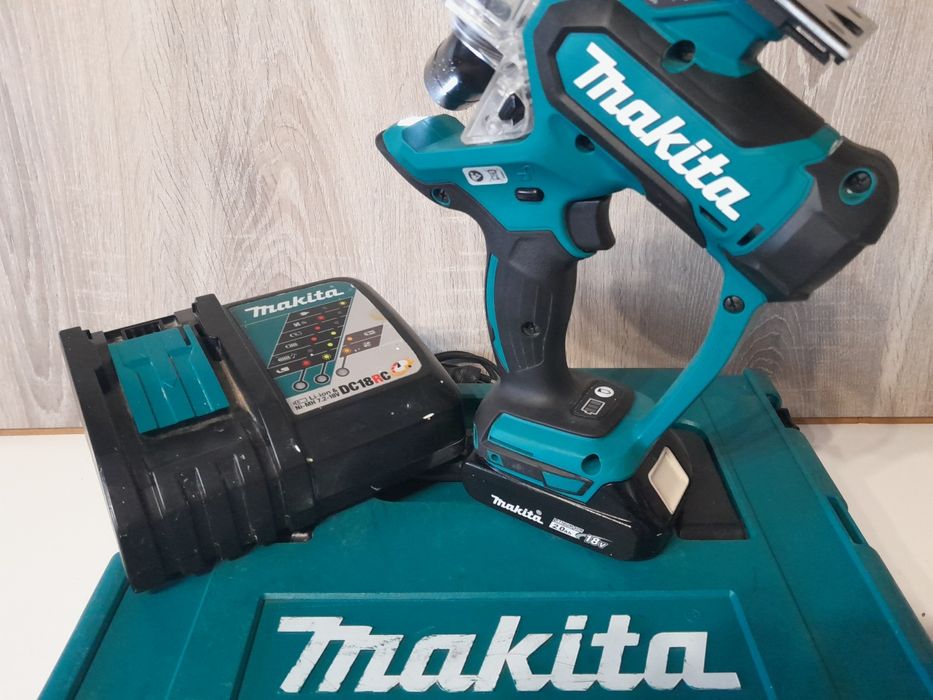 Makita DSD 180 aku wycinarka do regipsow płyt karton gips 18v
