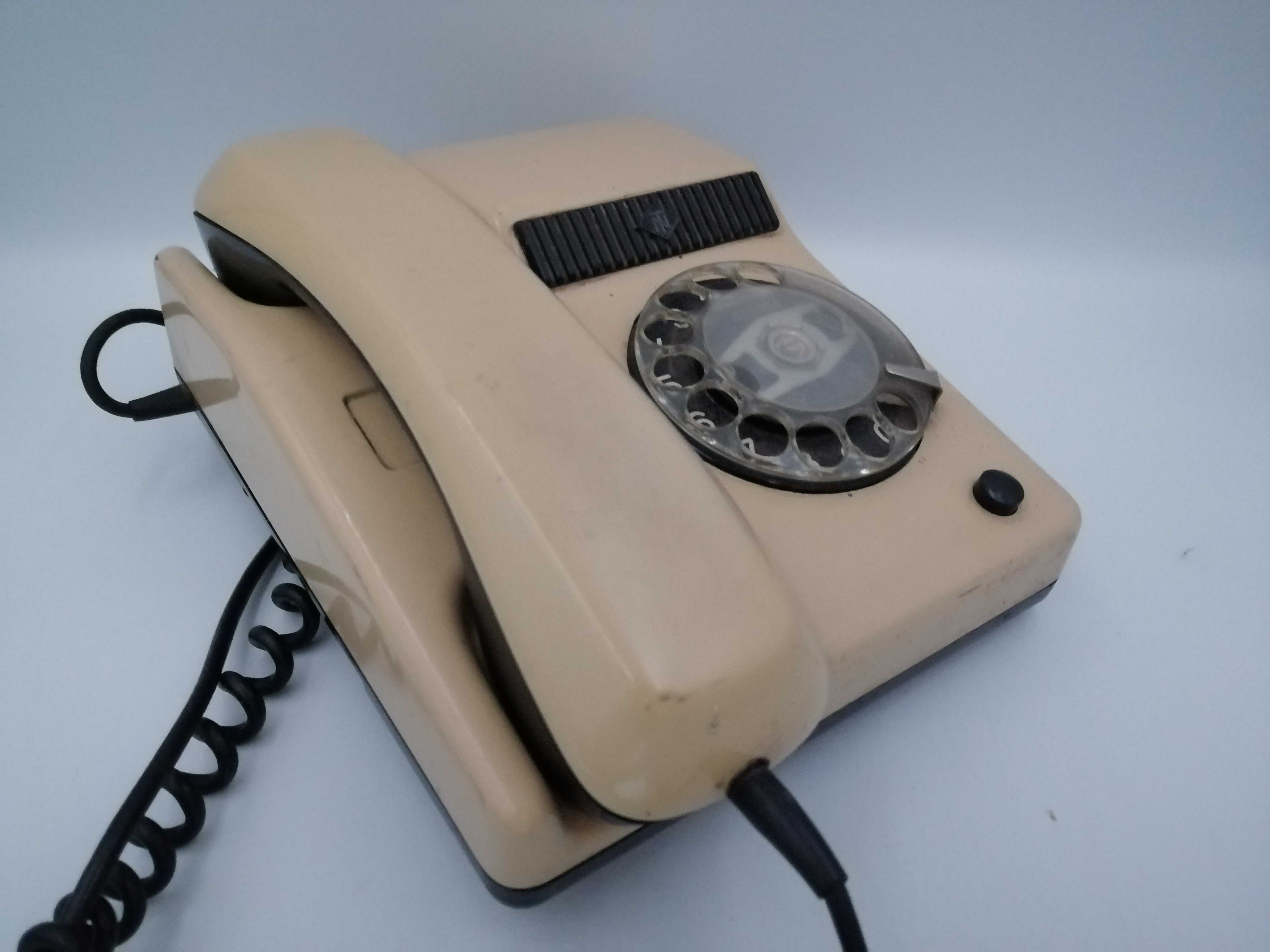 Analogowy stacjonarny telefon z tarczą TN Niemiecki