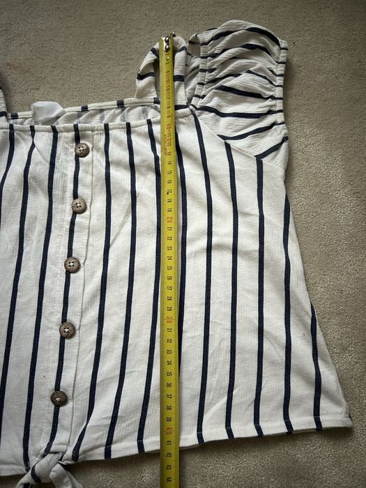 Letnia koszulka w biało-czarne paski z opadającymi rękawami Zara S