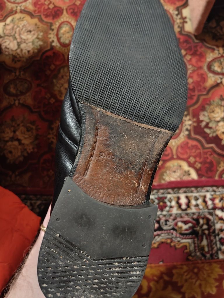 Зимние ботинки  черные Gino Rossi
