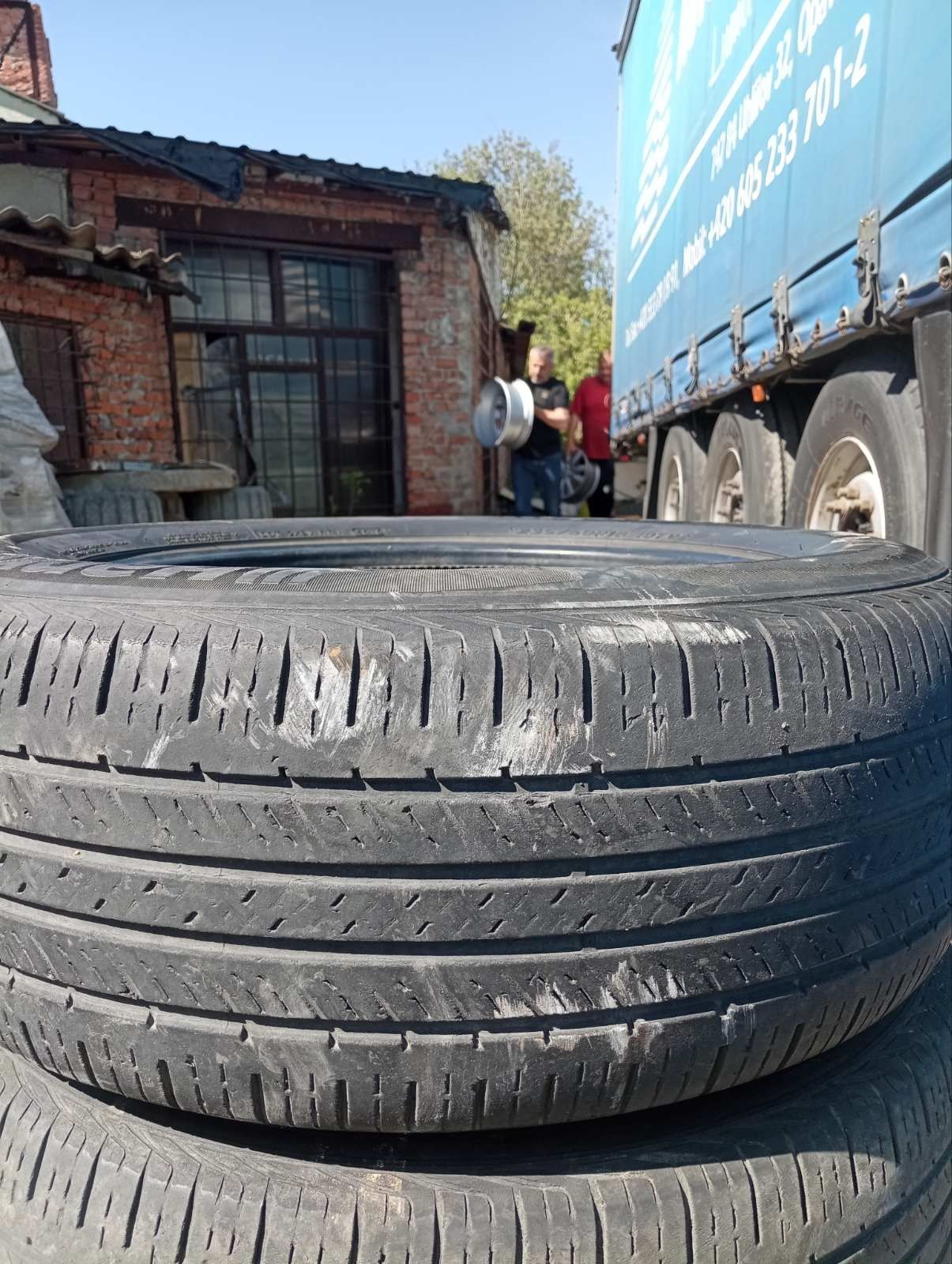 шини ціна за комплект 4 шт Hankook 235/60/18  Літо
