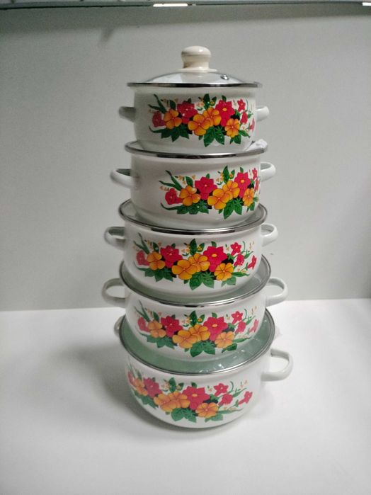 Zestaw 5 garnków emaliowanych nowe sprawne z pokrywkami świąteczna pro