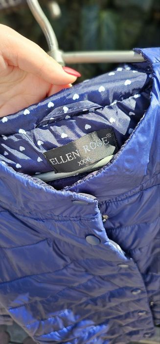 Лёгкая курточка .