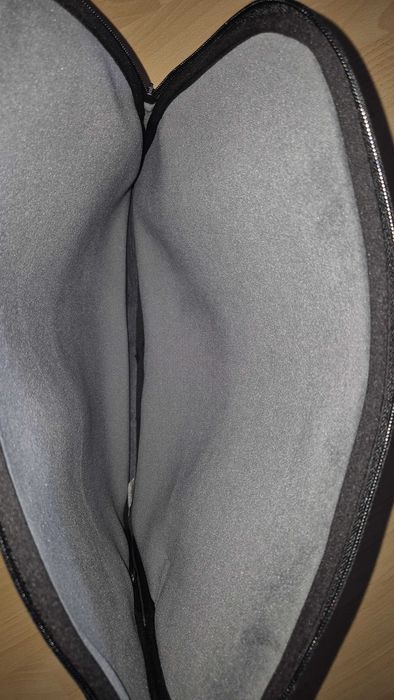 Etui Dell na laptopa