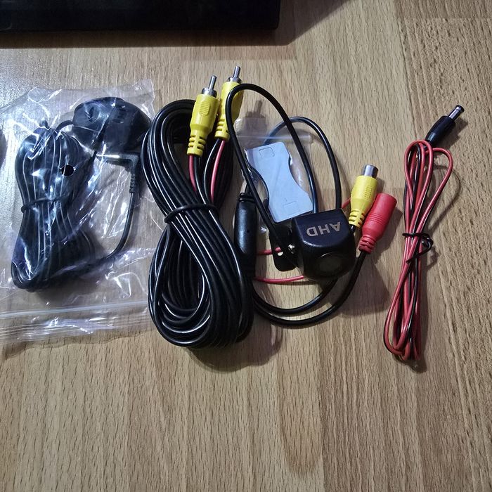 Radio 9" 2DIN z Androidem AndroidAuto i Carplay+BT+4G+Wifi+kamera AHD