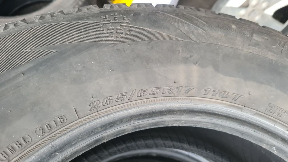 Продам комплект 265/65r17