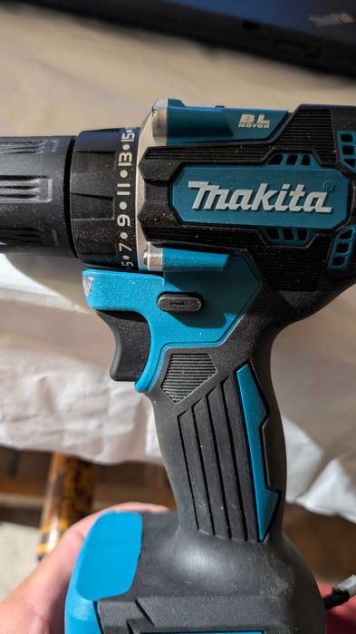 Wkrętarka zakrętarka Makita DDF487