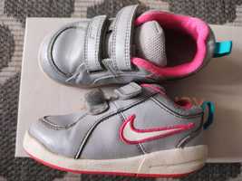 Buty sportowe Nike r.25