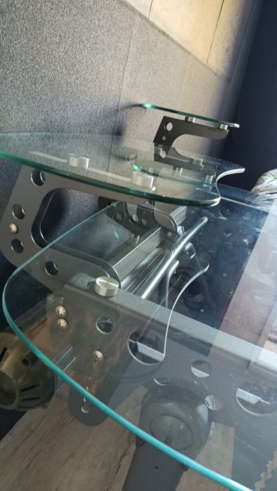 Biurko szklane - wyjątkowe i orginalne