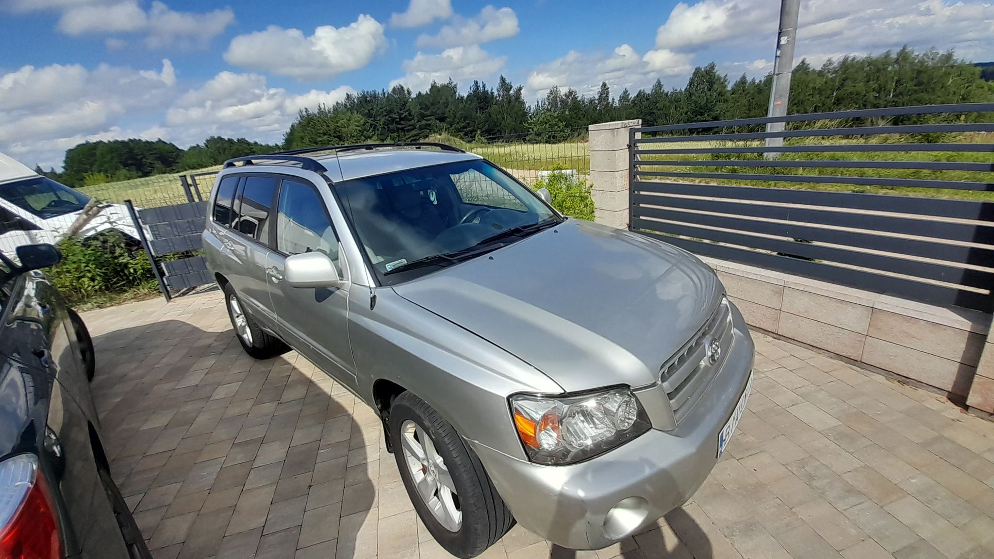 Toyota Highlander V6,3,3 l ,215HP Japończyk,zamiana na nacz.camper