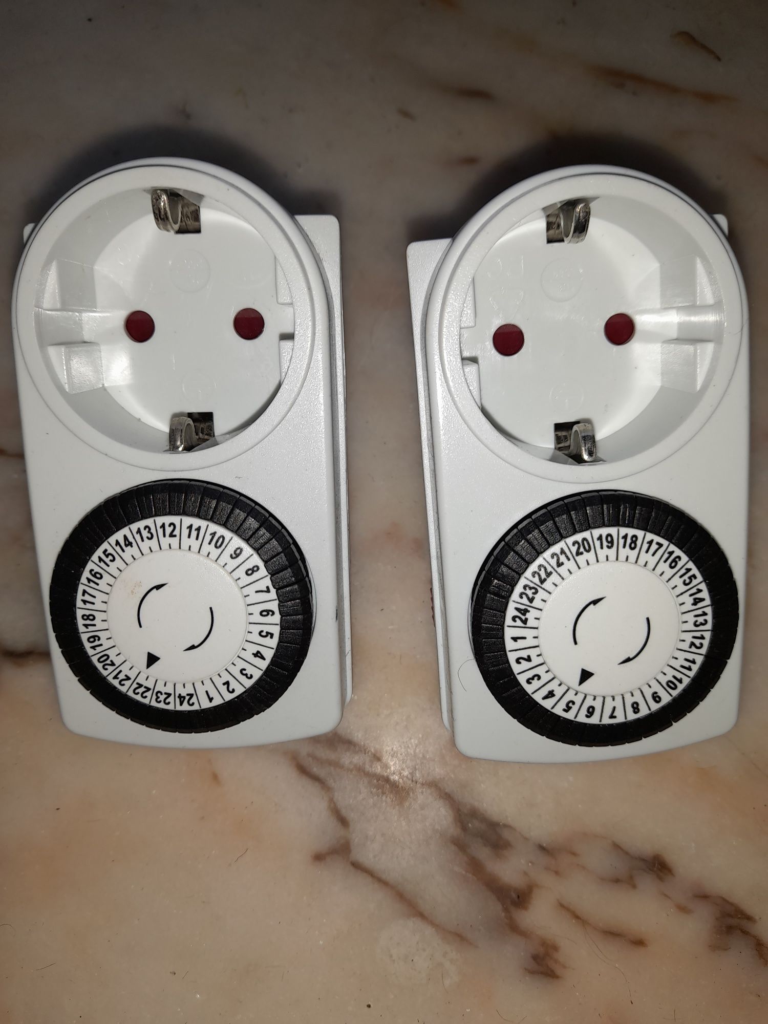 2 fichas eléctricas com temporizador ⁰