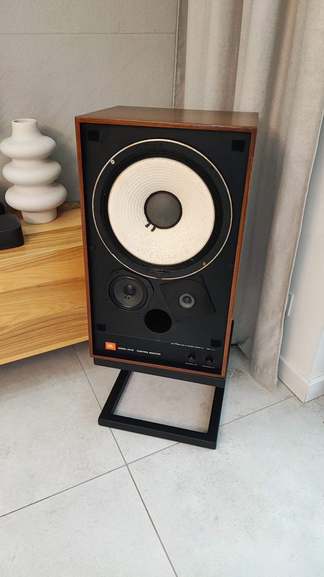 Kolumny JBL 4311b