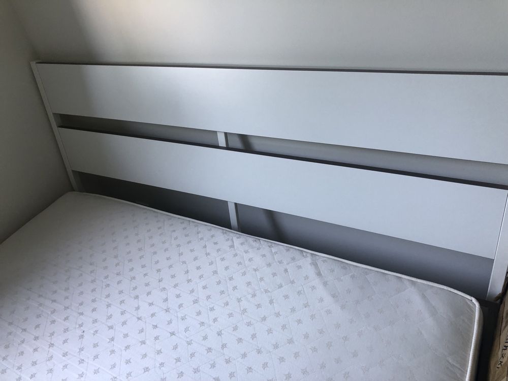 Łóżko Ikea Trysil 200x160 z materacem 18cm.