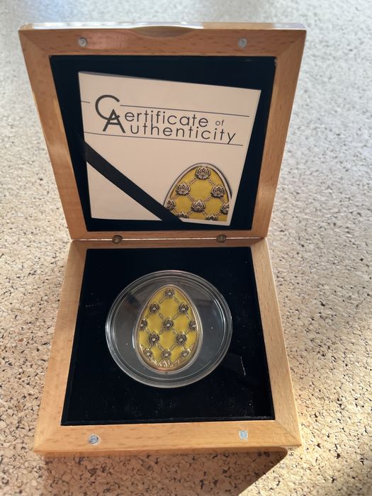 5 dorarów Cook Islands 2010 menniczy stan żółte jajko