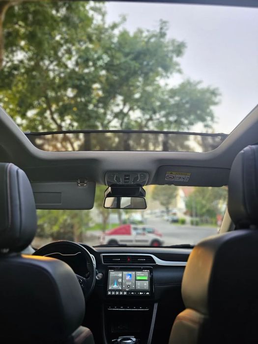 MG ZS EV 72.6 kWh Luxury OBC 11 kW