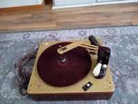Sprzedam gramofon philips 1953r