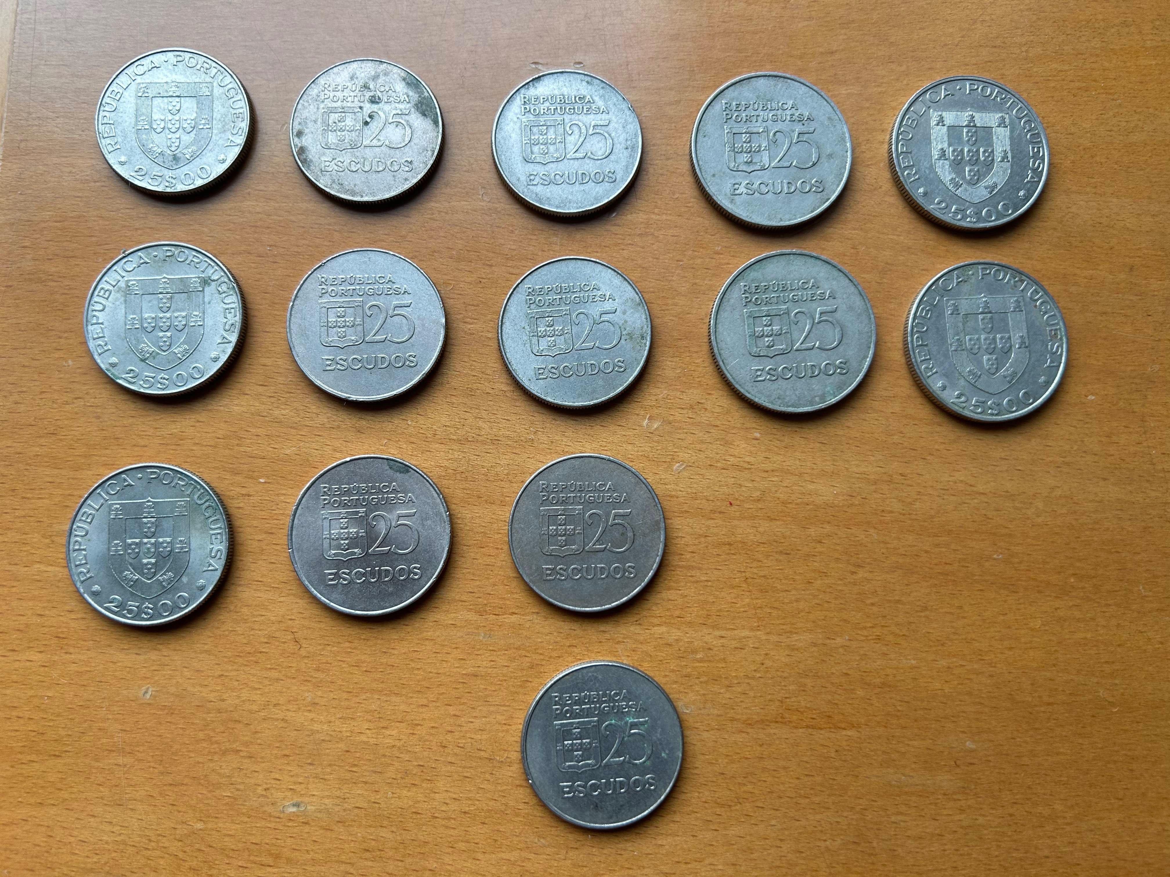 Lote de 14 Moedas PT Portugal 25 Escudos 1977/86