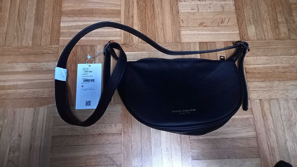 Torebka czarna Diverse