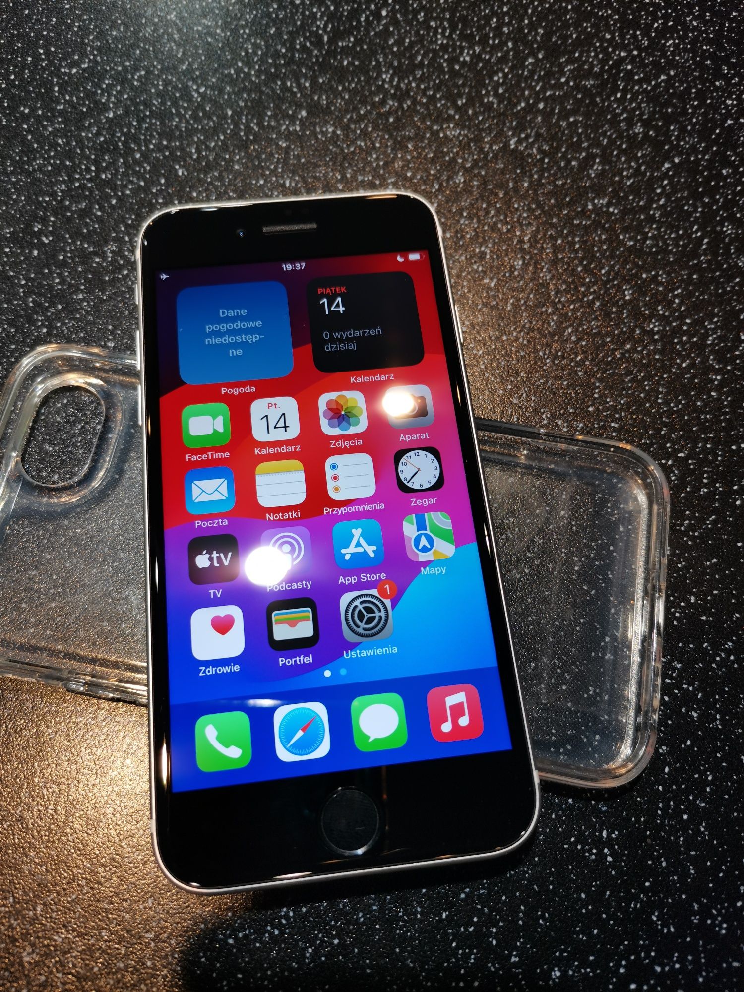Iphone Se 2020 64gb jak nowy