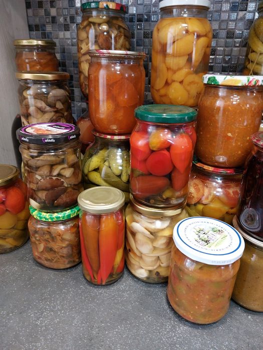 Консервація,лечо,баклажани,борщ.заправка,гриби,помідори,аджика
