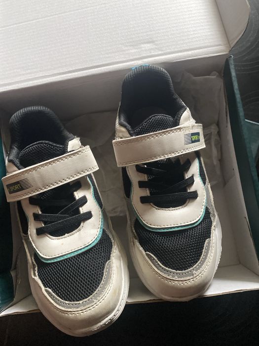 Дитяче взуття осінь весна