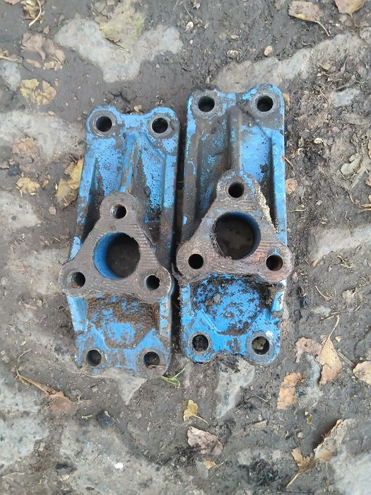 Кронштейни кріплення навантажувач фронтального .