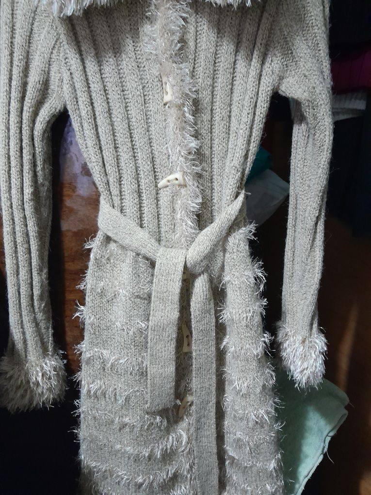 женский шерстянной кардиган