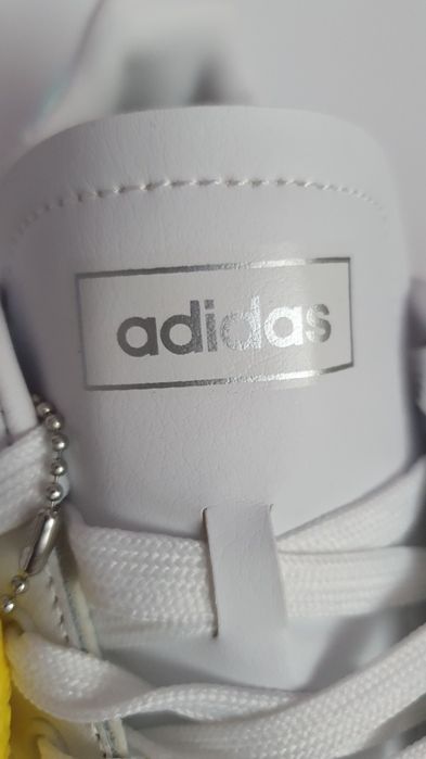 Buty nowe damskie sportowe Adidas Advantage Rozmiar 41 1/3