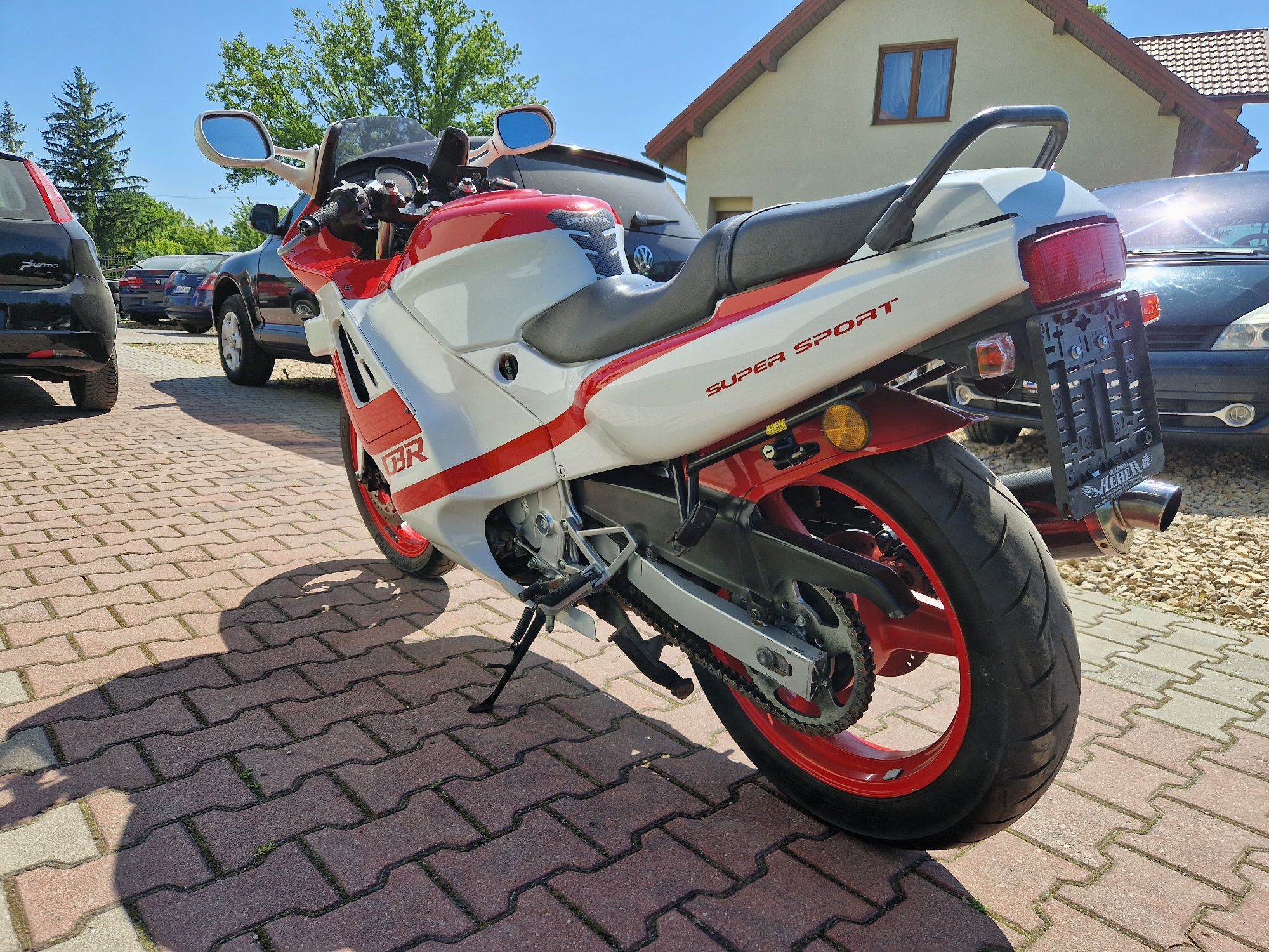 HONDA CBR 500F PC20
Rok: 1988
Przebieg: 46tyś