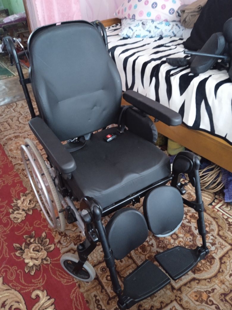Продаю електричний інвалідний візок