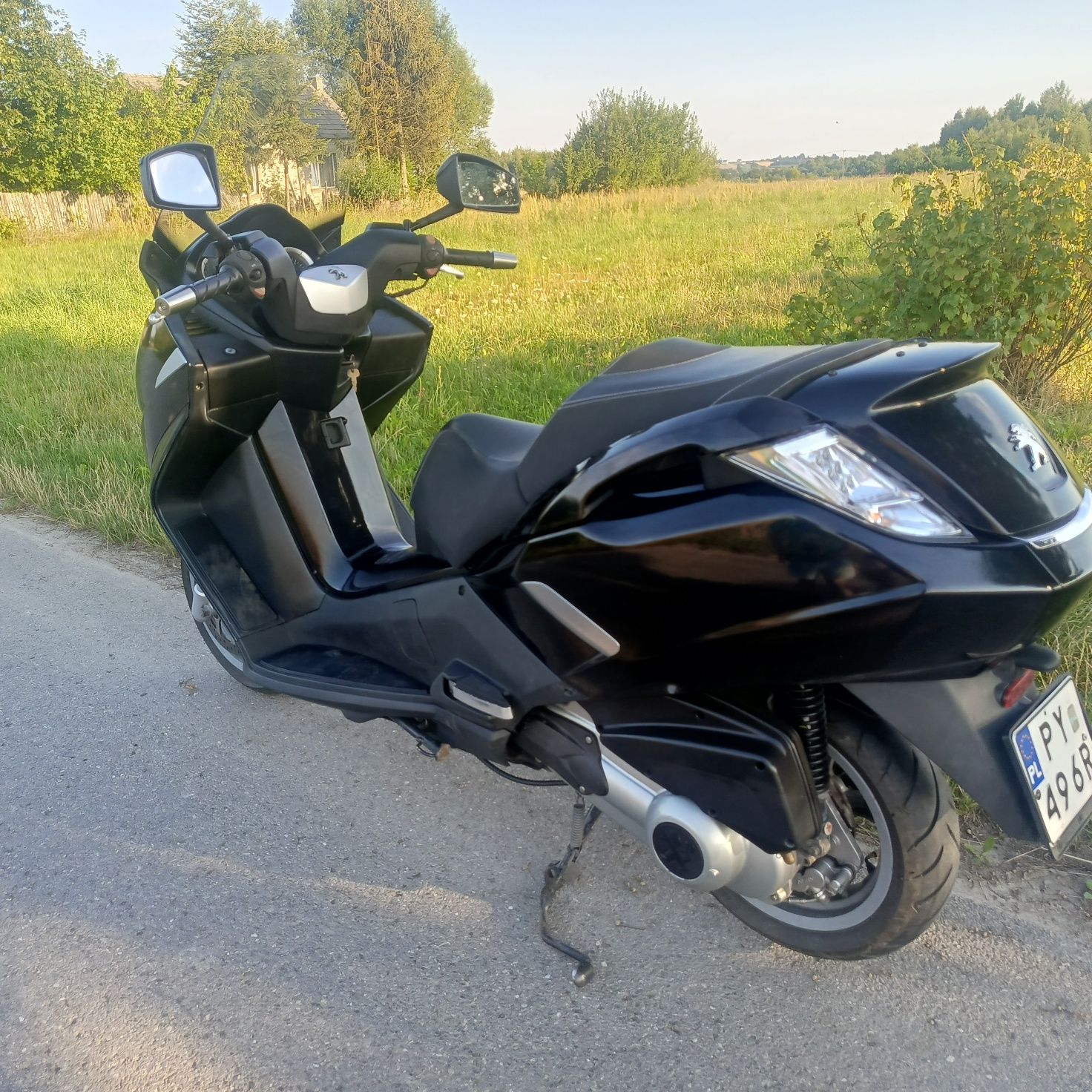 Peugeot satelis 125 lift nowe opony