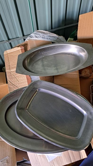 Travessas inox - 3 unidades disponíveis