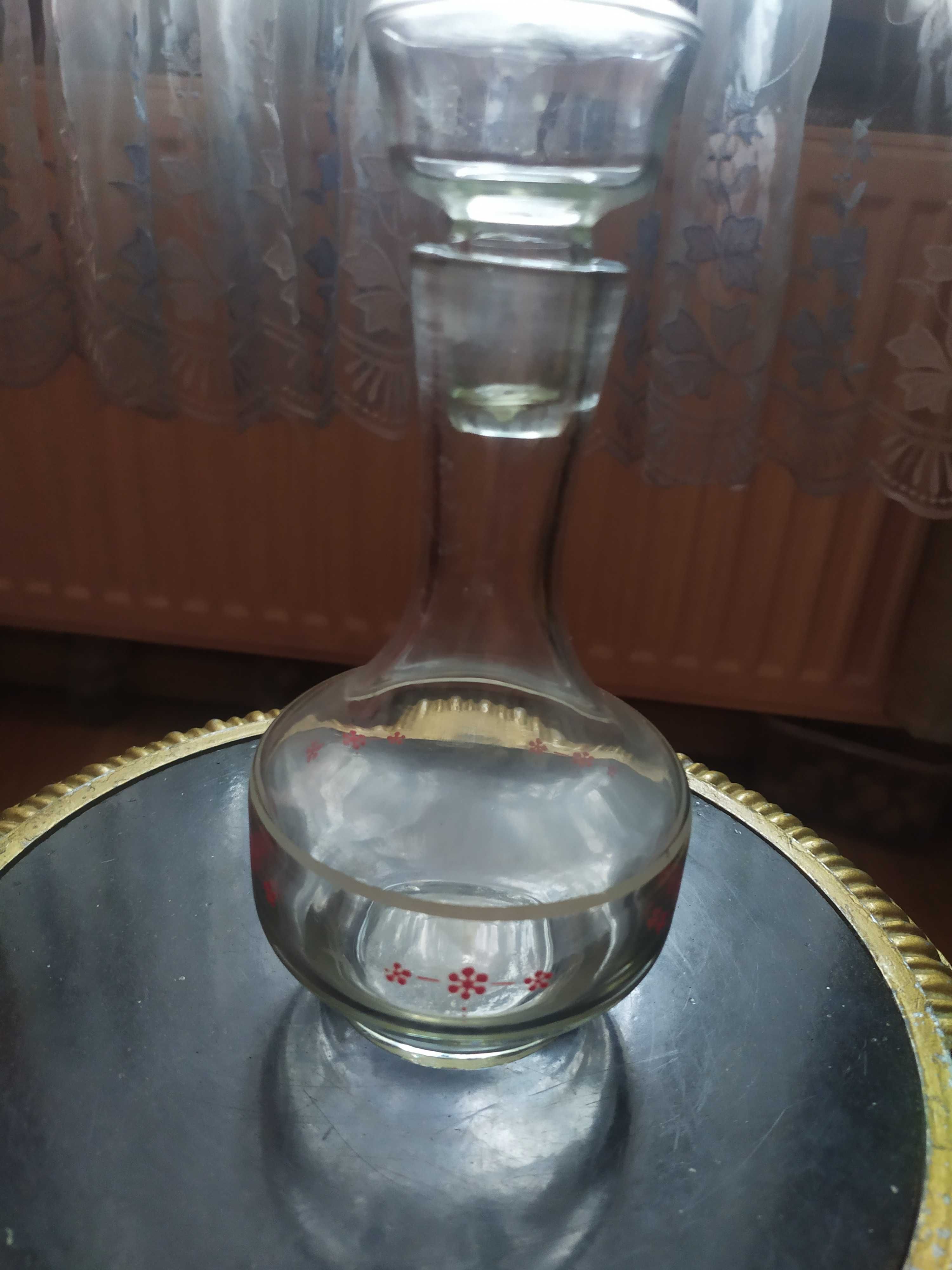Графин стеклянный с крышкой
