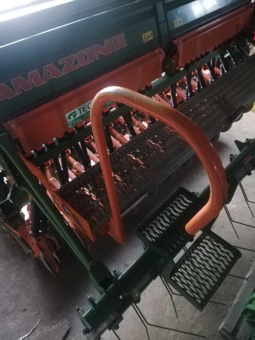 Agregat uprawowo siewny AMAZONE KE3000 D9 SUPER talerzowy 3M KUHN