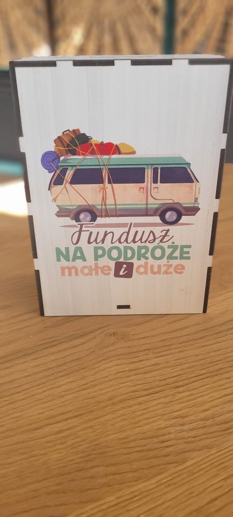 Skarbonka "Fundusze na podróże"