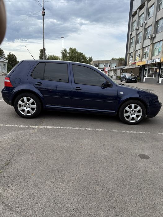 Продам авто Volkswagen Golf 4