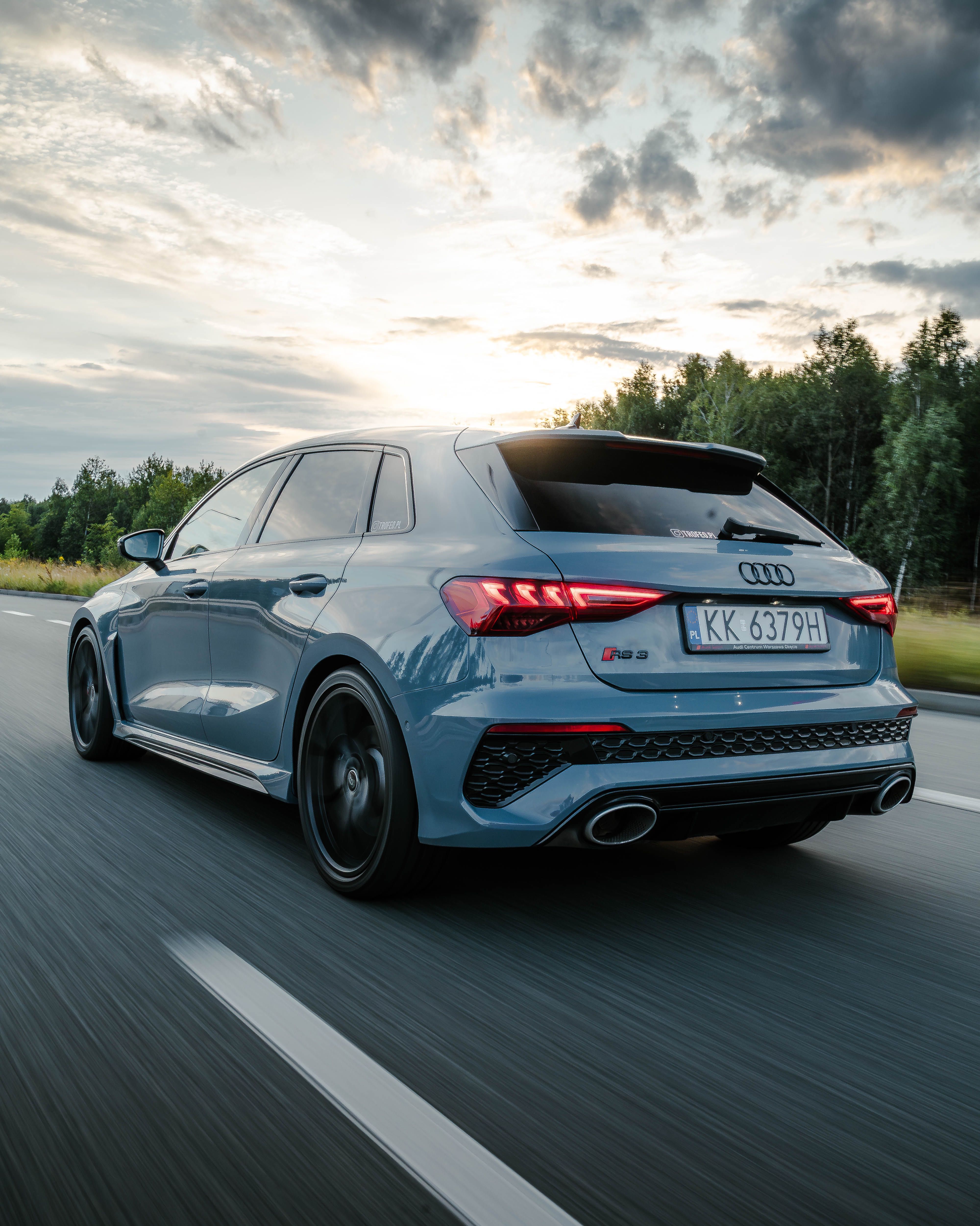 Wynajem Audi RS3 Sport Quattro bez kaucji wypożyczalnia samochodów