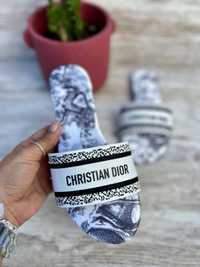 Chinelo Christian Dior