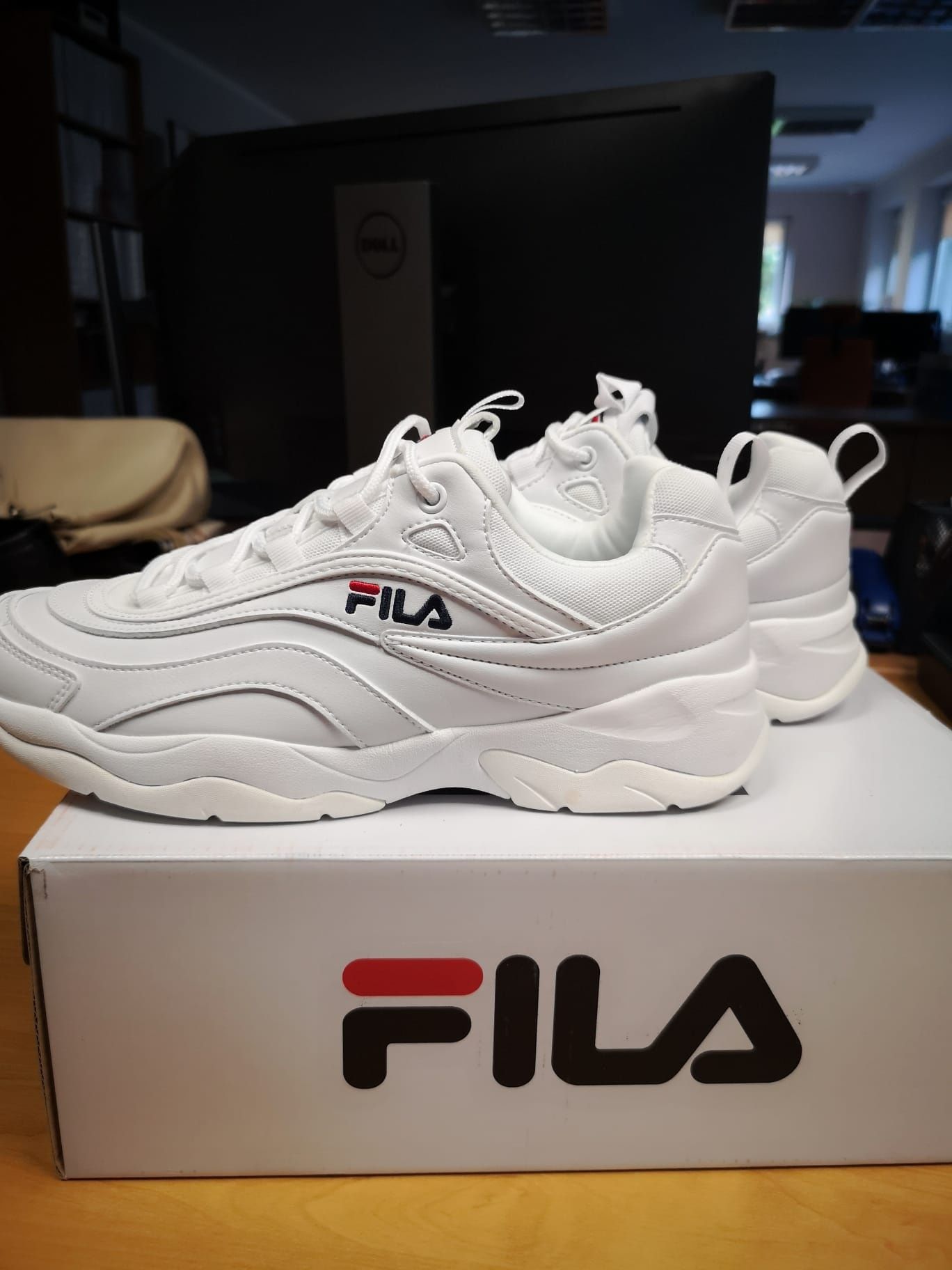 Buty Fila białe buty sportowe 42