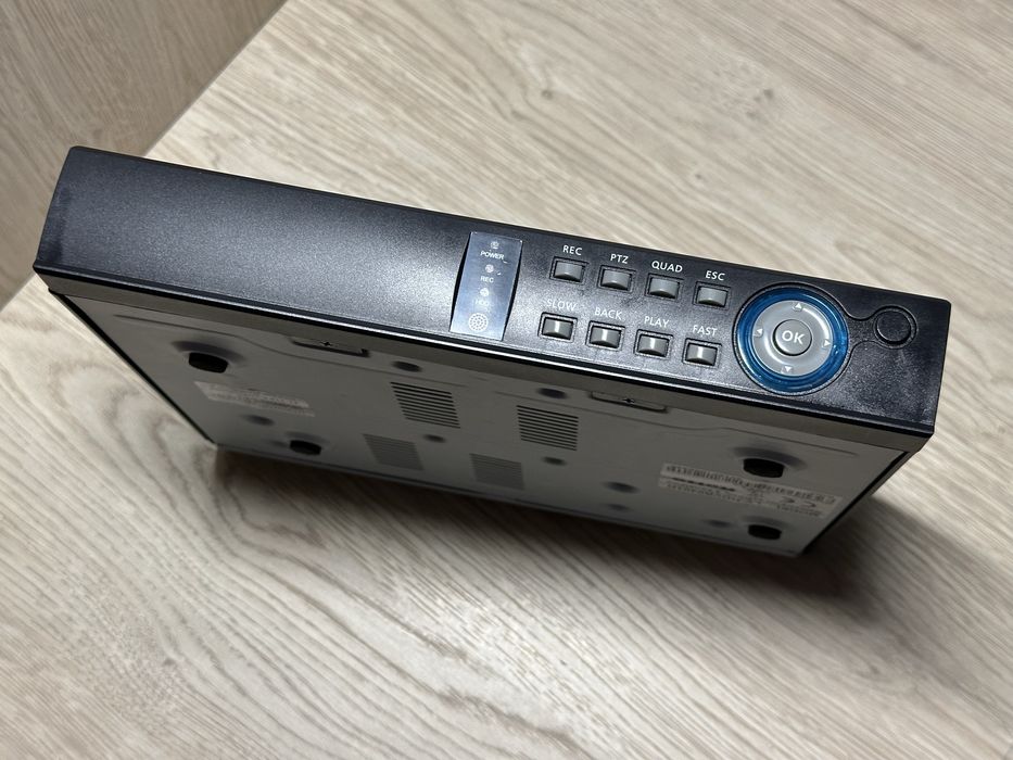 Rejestrator IVEL do monitoringu AHD, 4-kanałowy