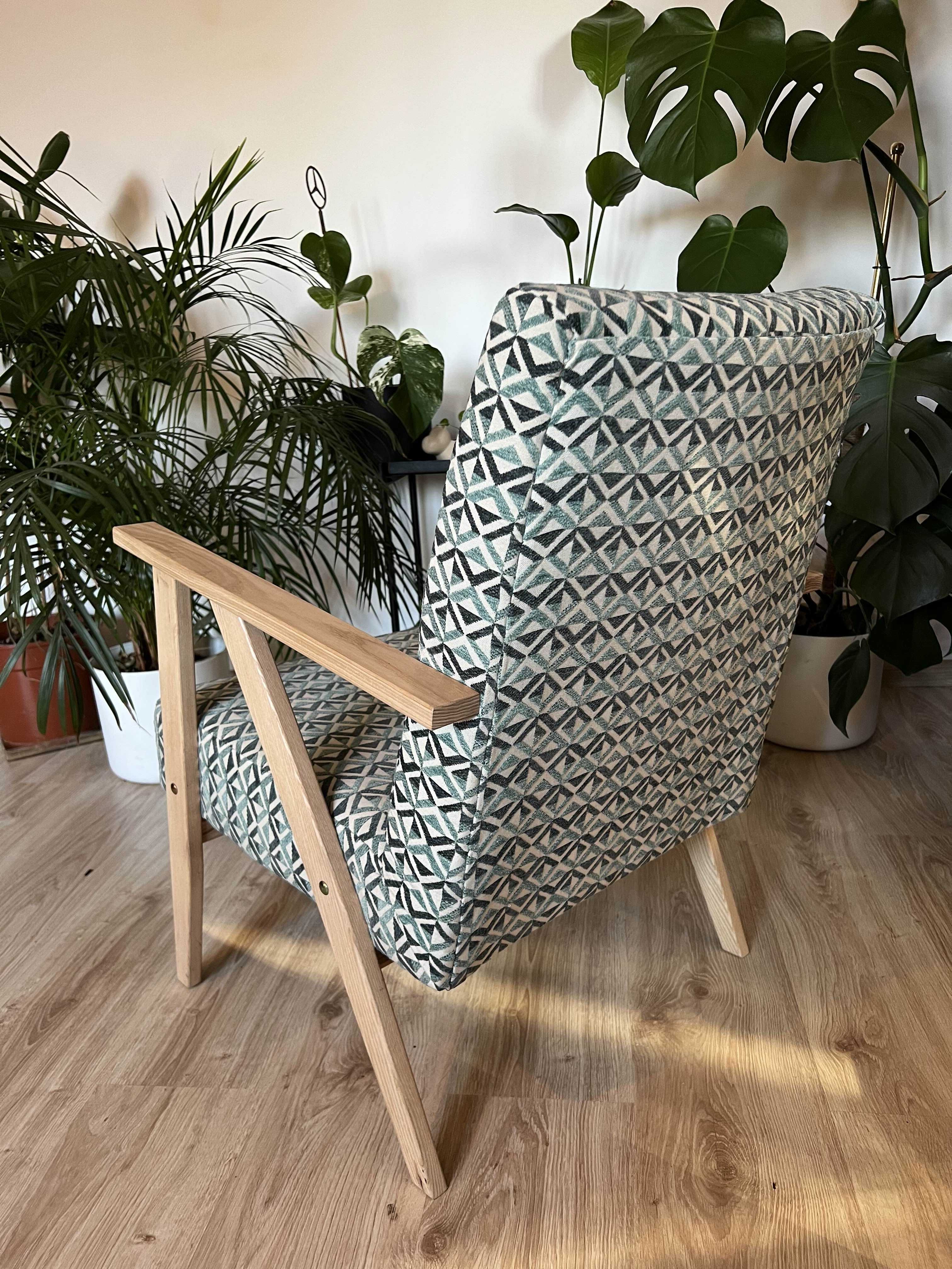 Fotel retro w stylu "PRL Lisek" wybór tkanin na zamówienie