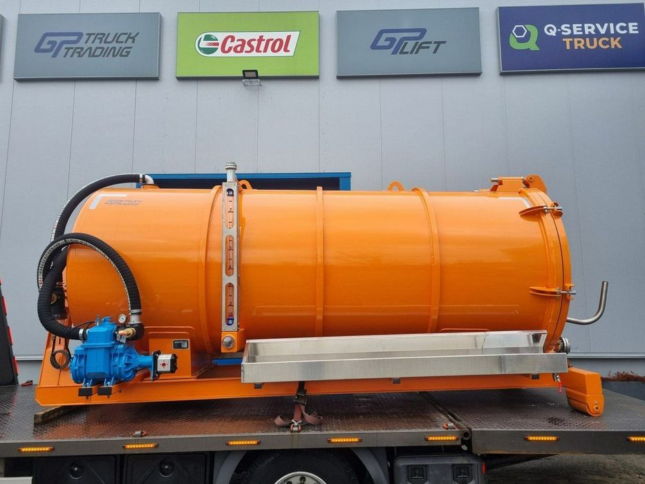 Zabudowa asenizacyjna Janco/GP Lift 8 m3  Zabudowa asenizacyjna Janco/GP Lift