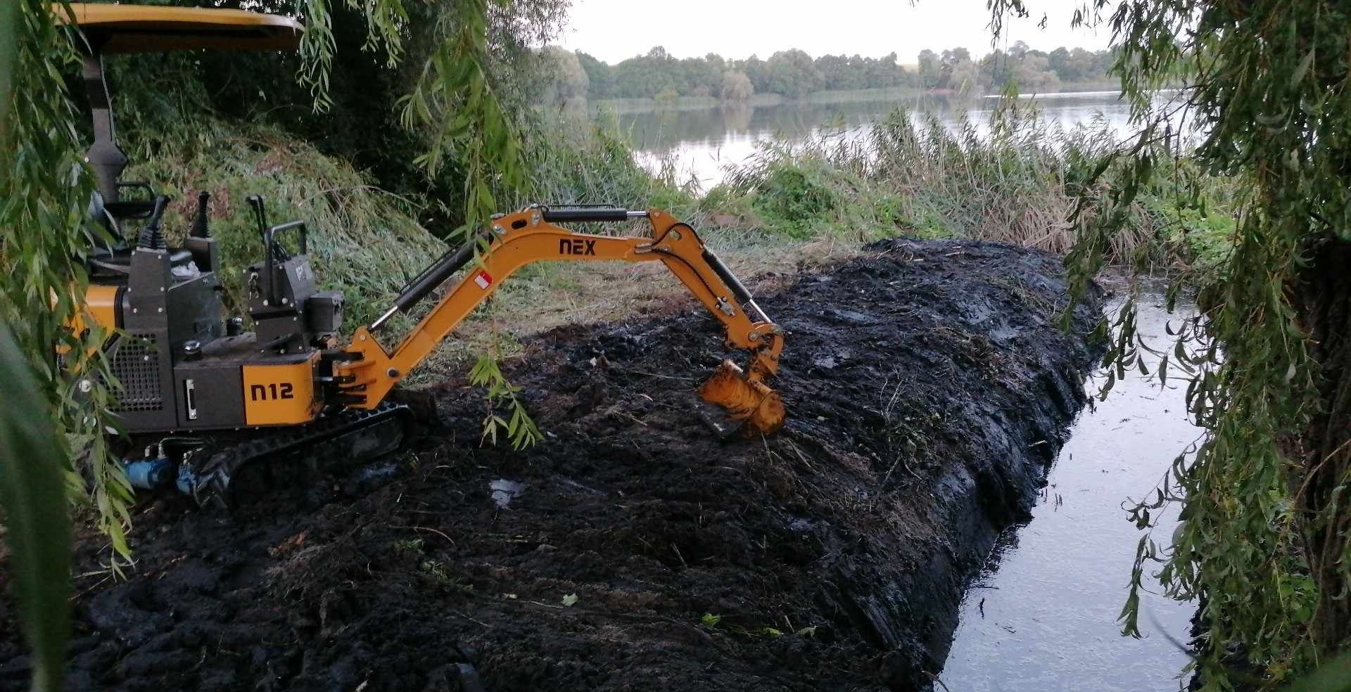Usługi minikoparka,ładowarka przegubowa schaffer,minitraktorem z Glebo