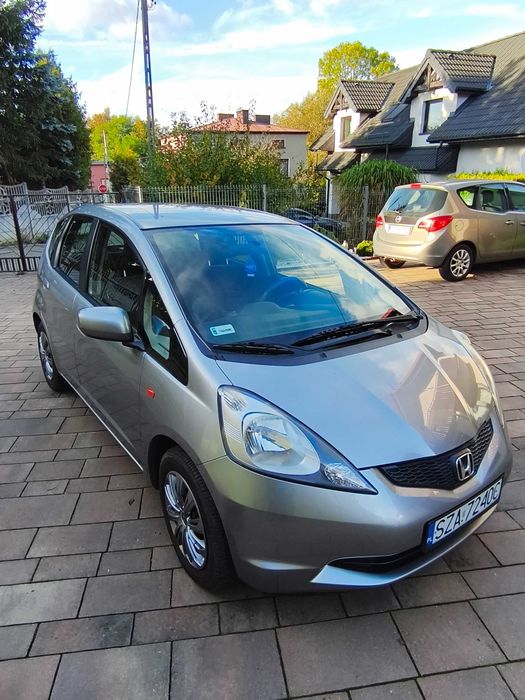 sprzedam piękną niezawodną bezwypadkową HONDA JAZZ